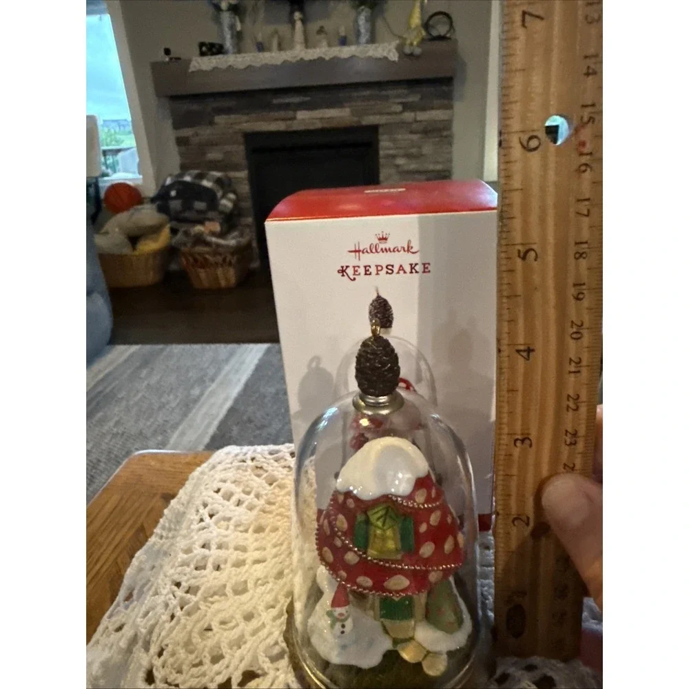 Hallmark Keepsake Ornament A Home for a Gnome 2014 Mushroom House Dome